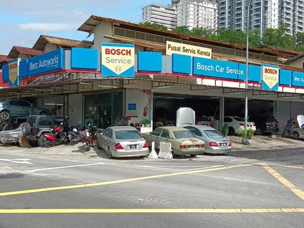 MERZ AUTOWORLD SDN BHD